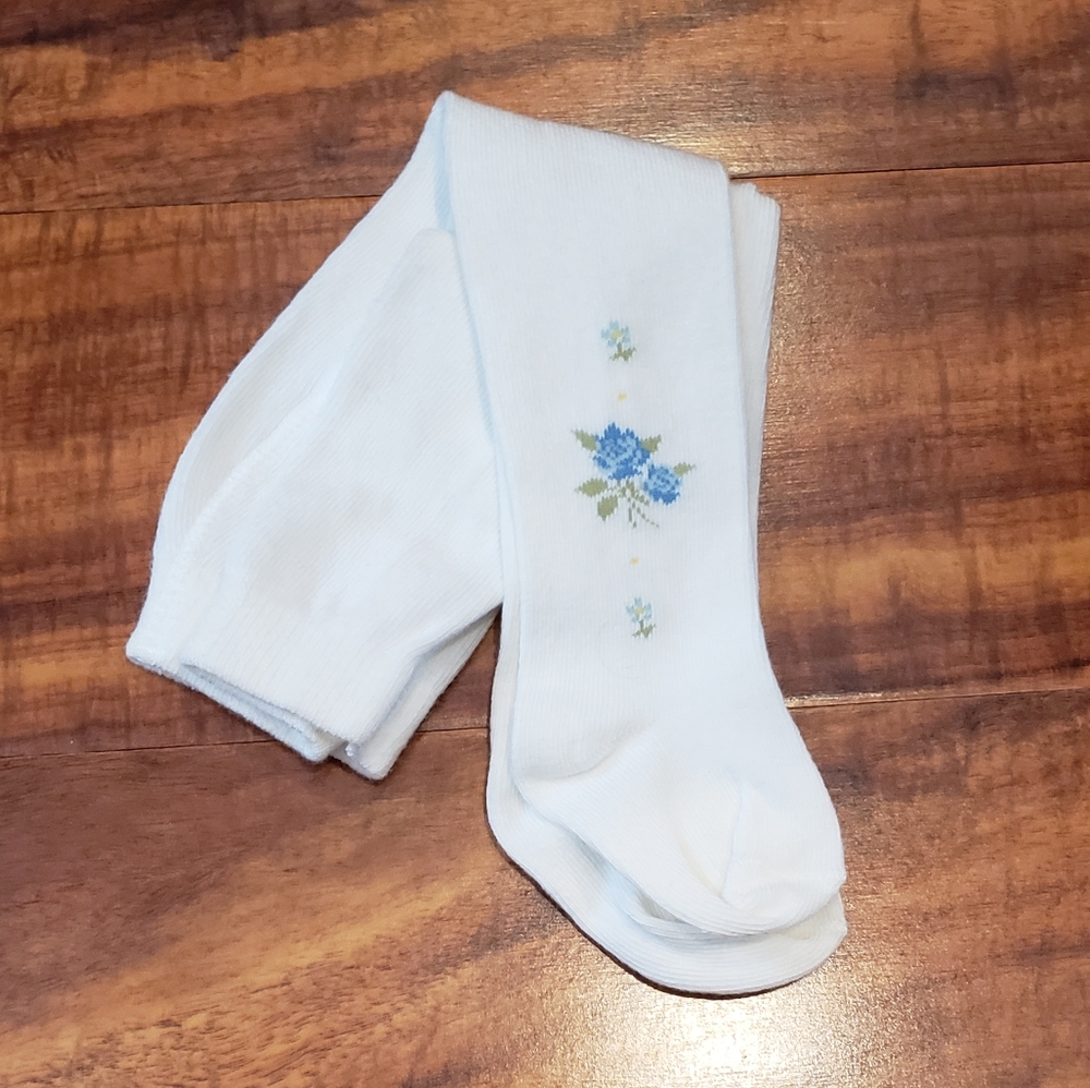 Janie and Jack NWOT 0-3 months ivory and blue rose tights